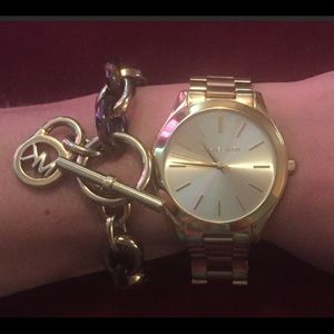 Michael Kors Toggle Bracelet